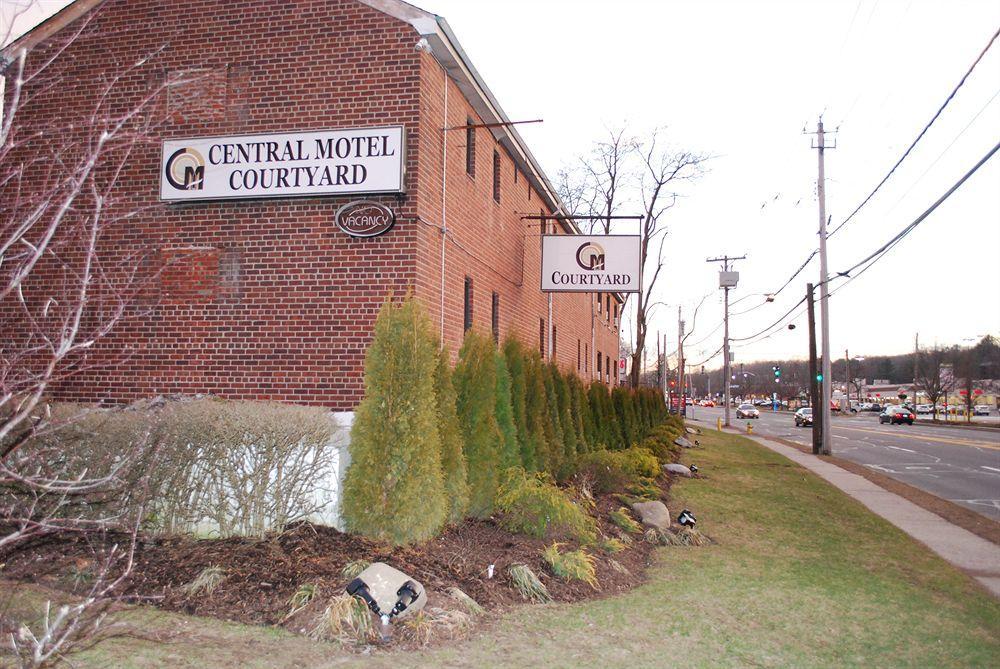 Central Motel Courtyard ホワイト・プレインズ エクステリア 写真